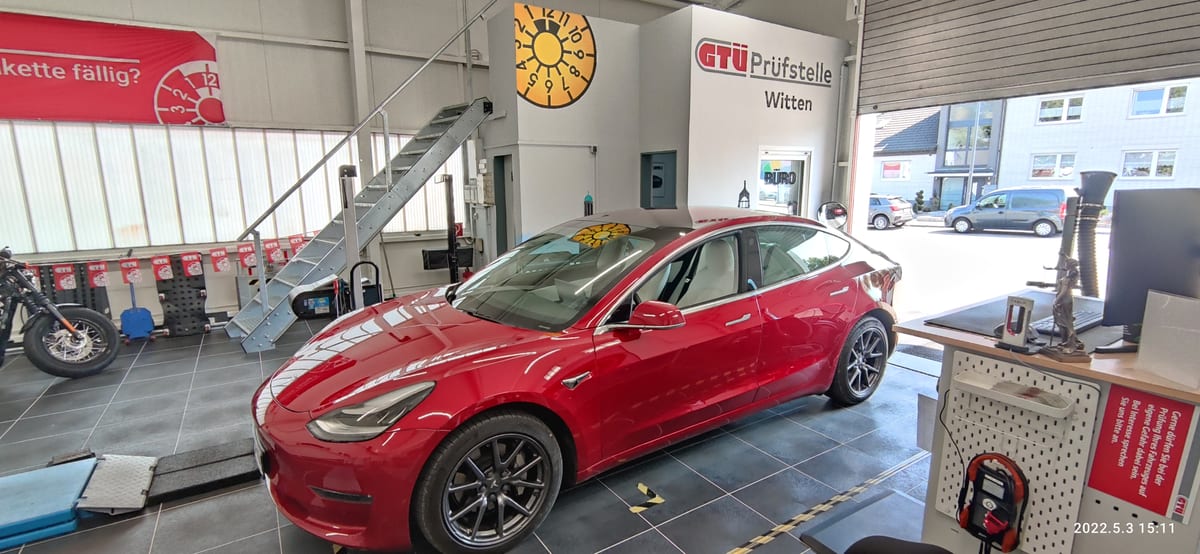 Impression vom Tesla End of Warranty Check in Witten