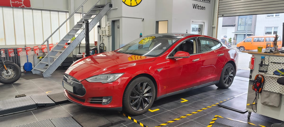 Impression vom Tesla End of Warranty Check in Witten